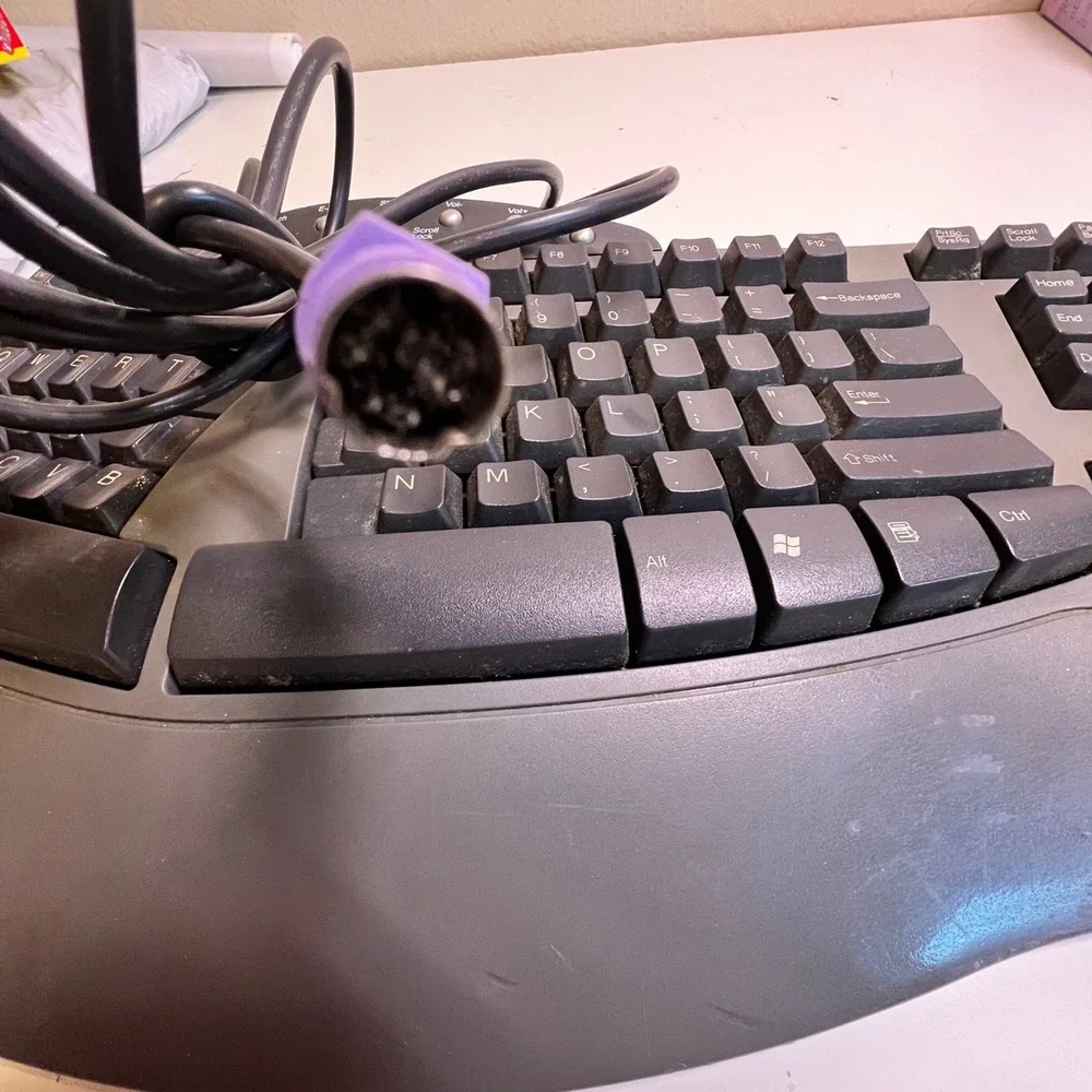 Fellowes KB-0158 Ergonomic Split Keyboard PS/2 Gray Multimedia‎ Keys
